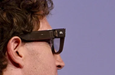 Lunettes connectées Meta 2025