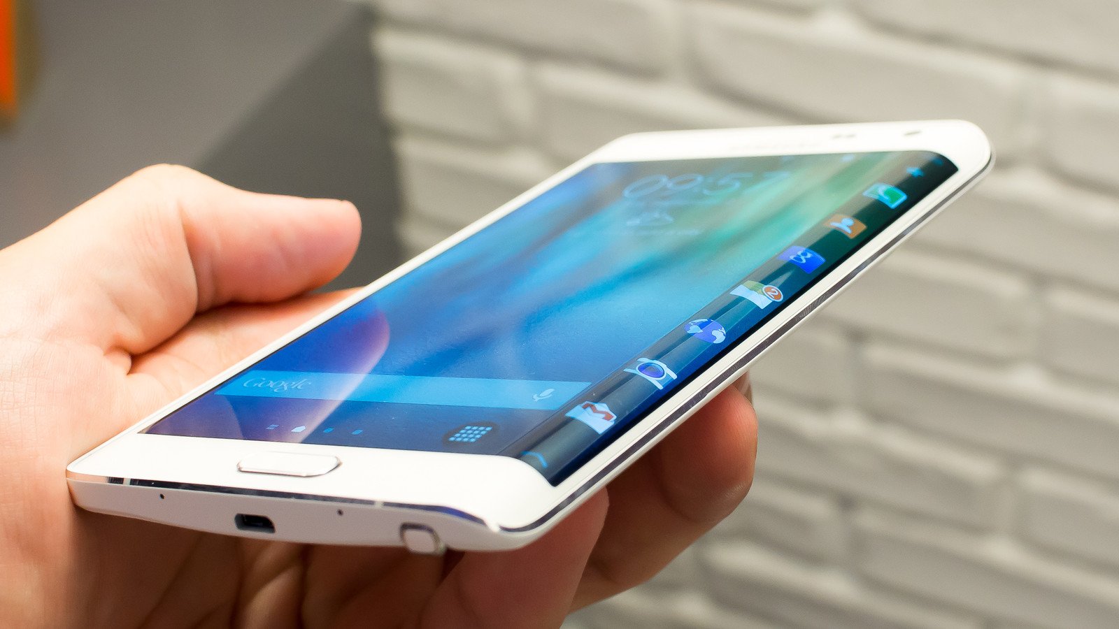 Samsung Galaxy Edge et les bords incurvés